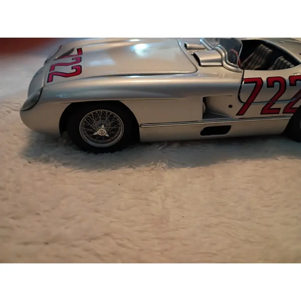 Mercedes Benz 300 SLR Stirling Moss 1955 Paul's Model Art 1:24 Diecast Very Rare
